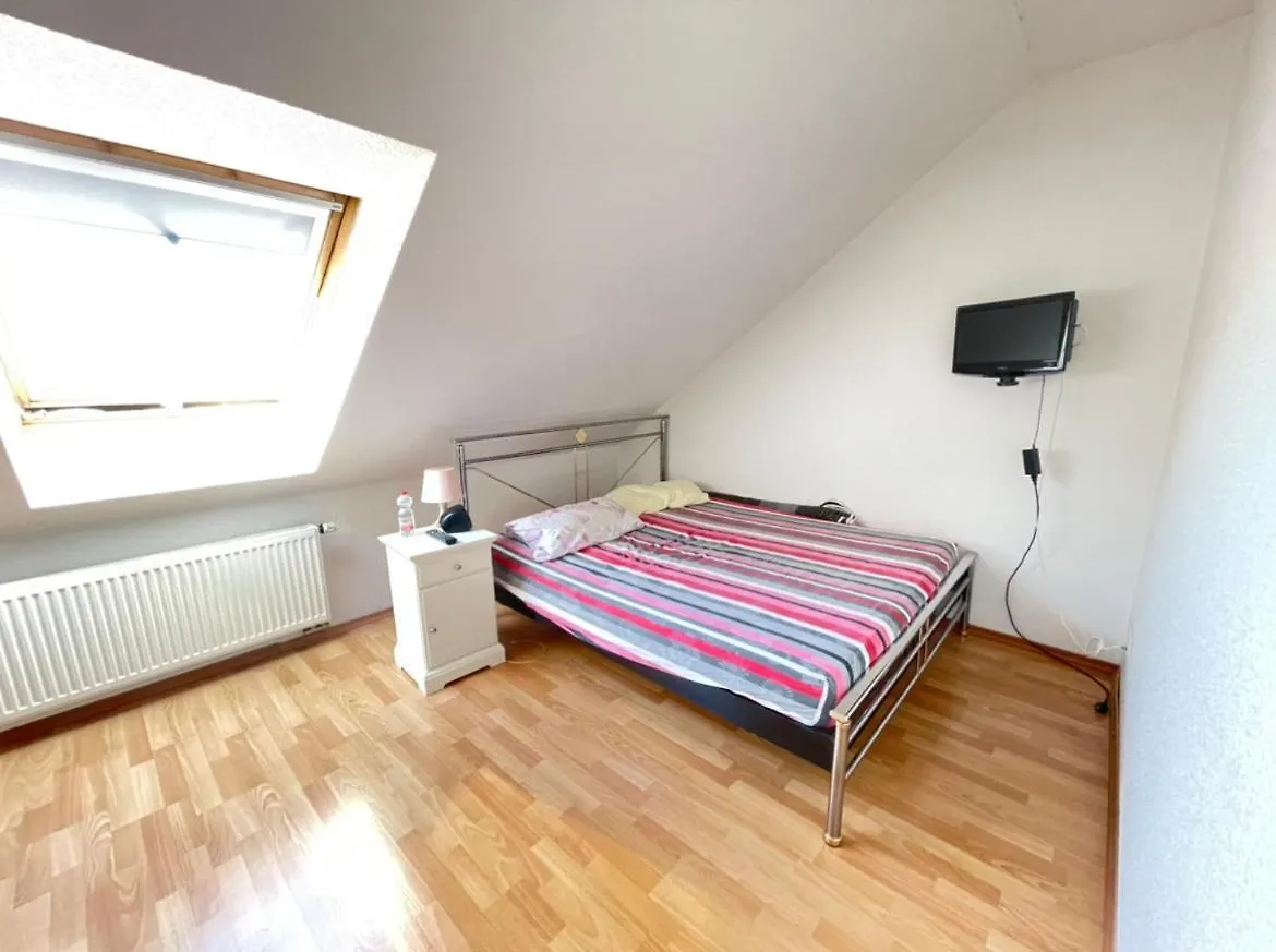 Nice House, 5 Rooms, Garden, Free Parking, Smarttv Hannover Tyskland